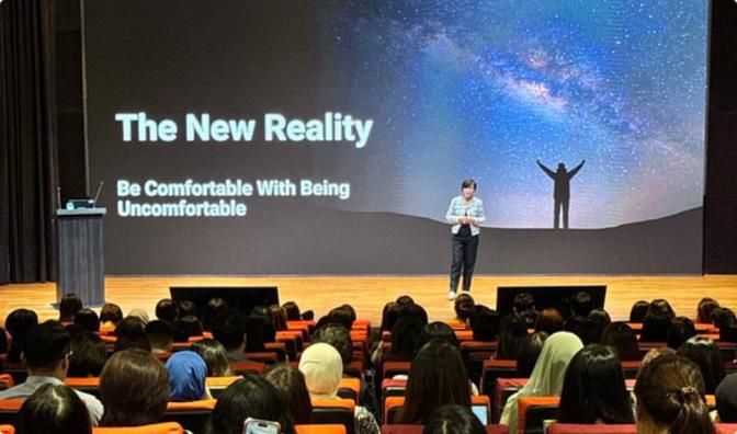 The New Reality keynote on stage